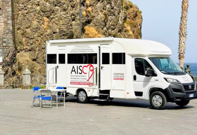 L'immagine attuale non ha un testo alternativo. Il nome del file รจ: aisc.jpeg