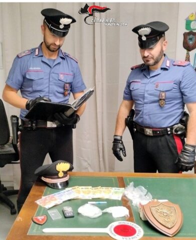 L'immagine attuale non ha un testo alternativo. Il nome del file รจ: carabinieri-5.jpg