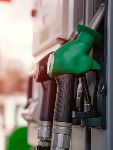 L'immagine attuale non ha un testo alternativo. Il nome del file รจ: carburante.jpg