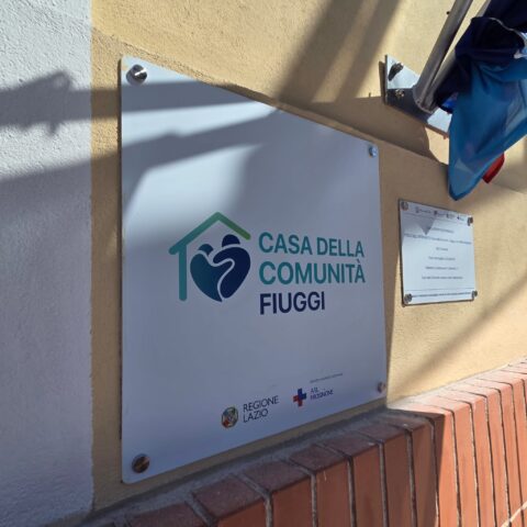 L'immagine attuale non ha un testo alternativo. Il nome del file รจ: casacomunita.jpg
