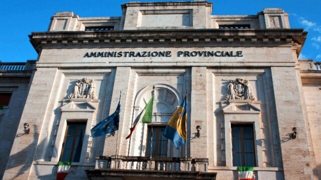 L'immagine attuale non ha un testo alternativo. Il nome del file è: frosinone-provincia.jpg