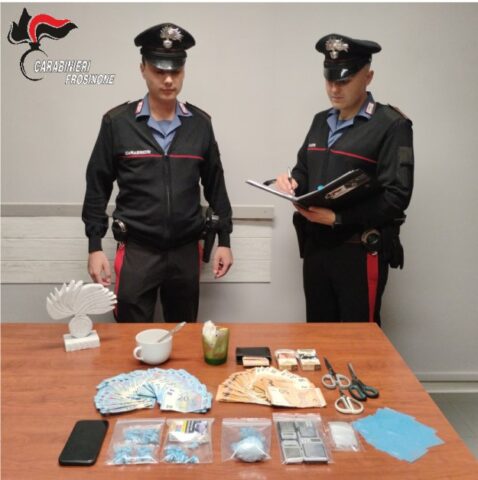 L'immagine attuale non ha un testo alternativo. Il nome del file è: carabinieri-1.jpg